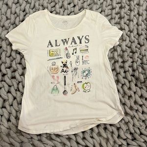 Cute Old Navy Graphic Tee